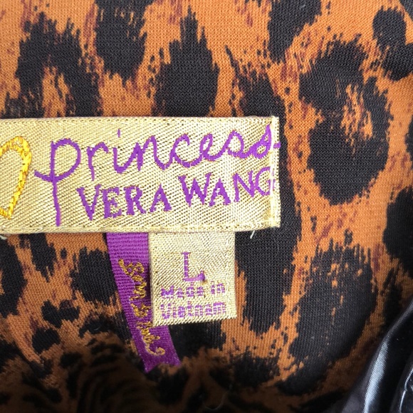 Sleek Princess Vera Wang vest - Picture 4 of 5